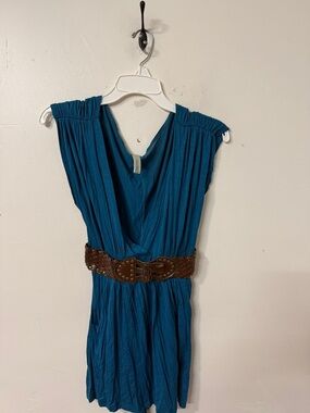 Chocolate Teal V-Neck Short Sleeve Top with Brown Braided Belt Y2K
